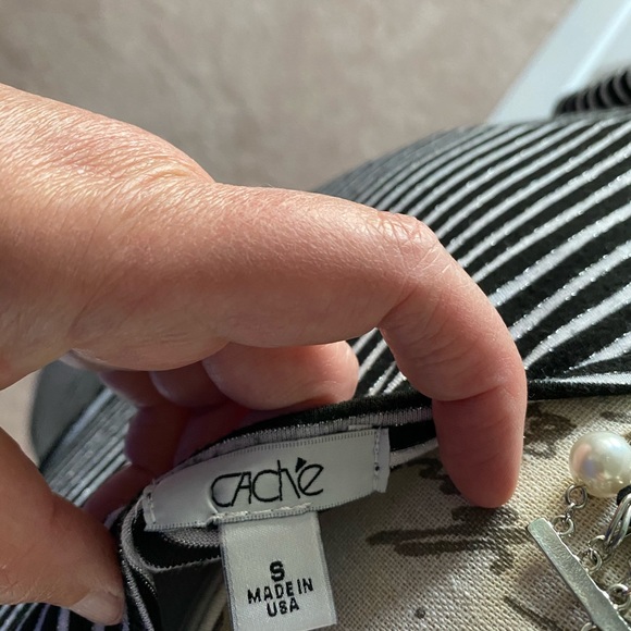 Cache Black And White Form Fitting Blouse Size S - Picture 10 of 11